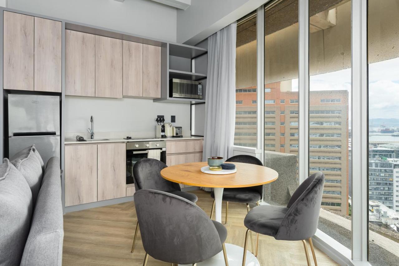 One Thibault Luxury Apartments เคปทาวน์ ภายนอก รูปภาพ